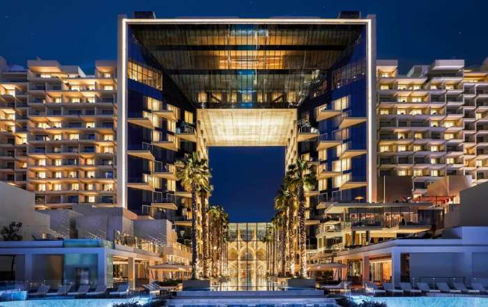 Epic Architecture is Part of the Glamour Here