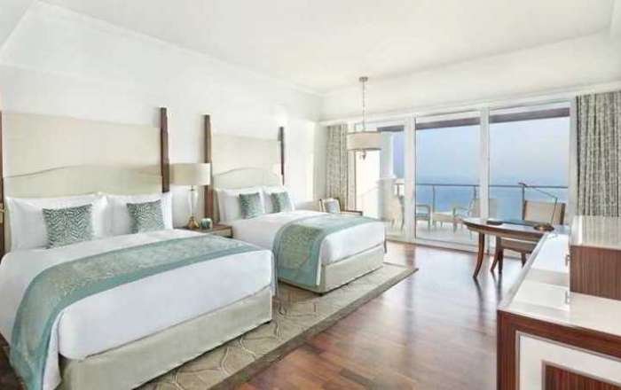 King or Queen Bed Accommodations