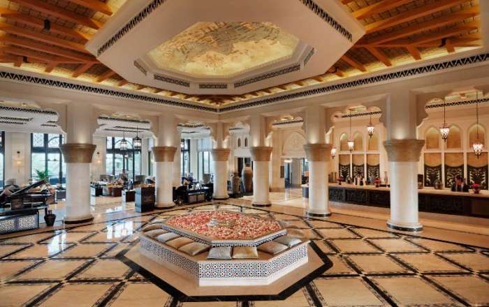 Gorgeous Pillar Structure