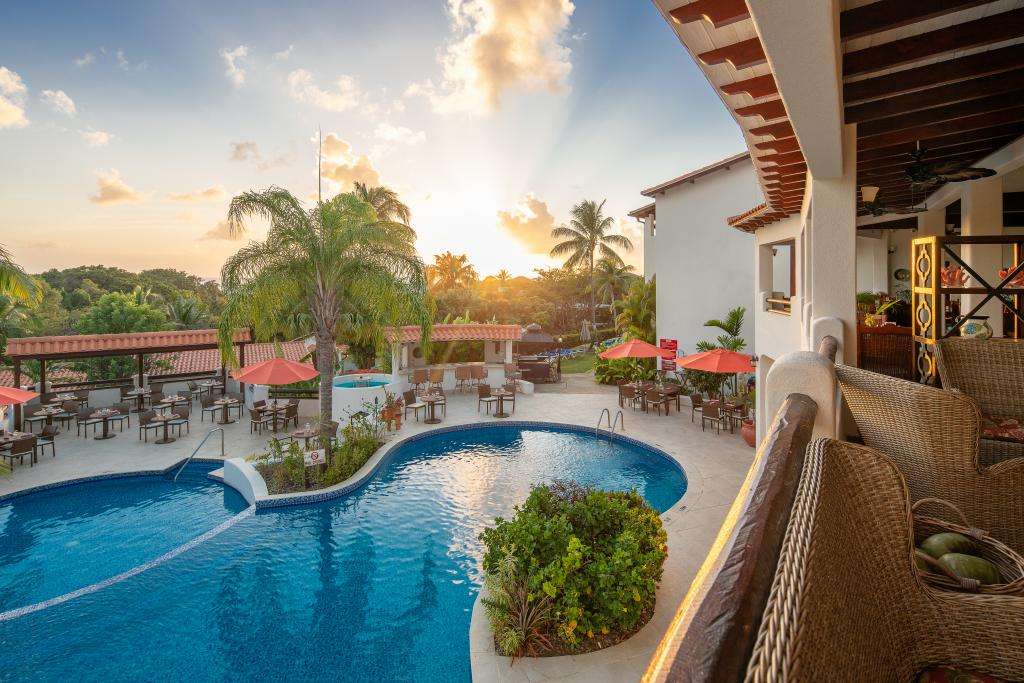 Subscriber Exclusive: Barbados 7nt 4* Adults-Only Boutique All-Inc Escape w/FREE Extras - Save 52%