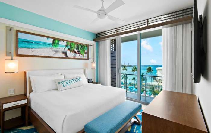 Deluxe Oceanfront King