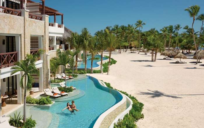 Preferred Club Master Suite Swim Out Ocean Front