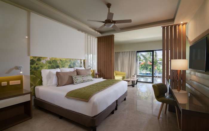 Premium Junior Suite Pool View