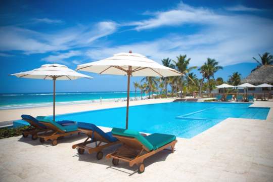 Main image of the hotel Coral House Suites by CanaBay Hotels.