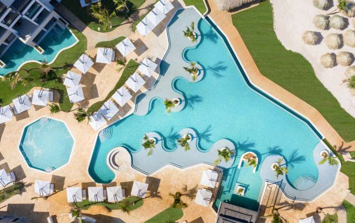 Infinity pool aerial
