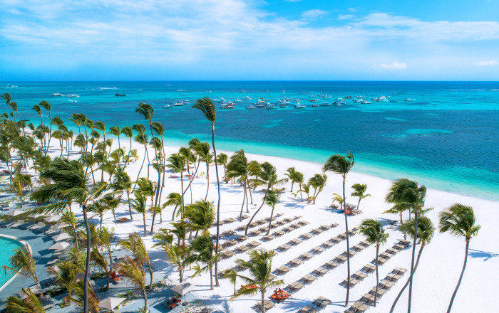 Main image for the offer: 5* Modern Luxury Beachfront Escape w/FREE Swim Up Upgrade, Spa Treatment & Extras - Save 56%.