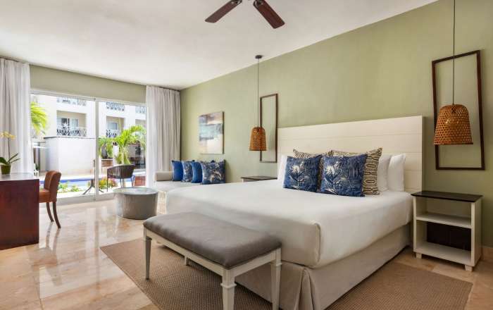 Your Sun Club Junior Suite with Pool Access