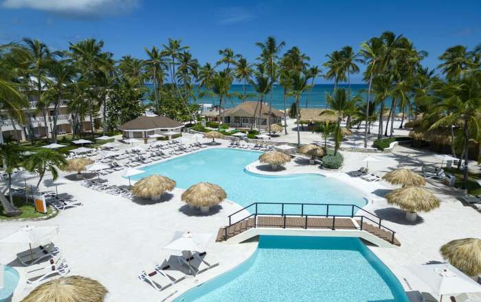 Freeform Pool Meanders Through the Resort