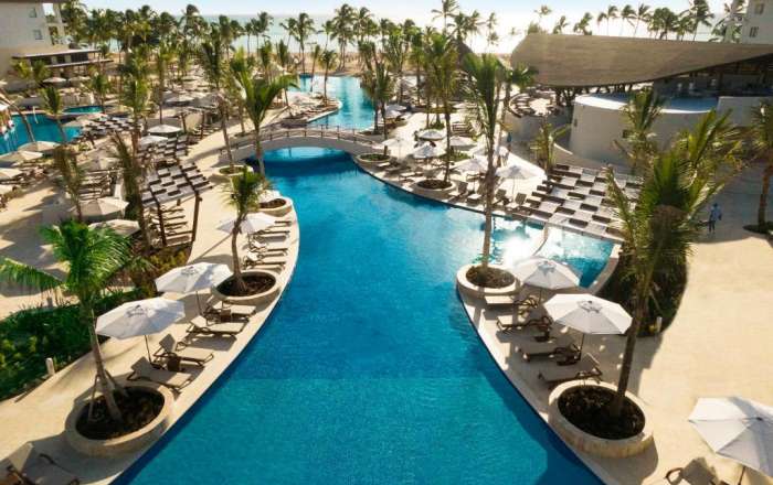 Wander Around the Magnificent Grounds