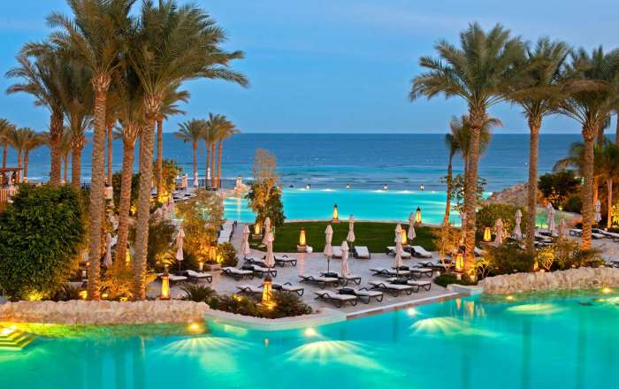 View Over Large Pool and Red Sea