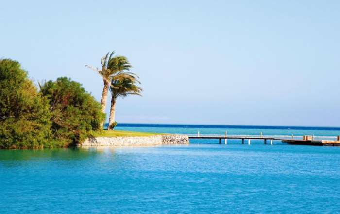 Idyllic oceanfront location