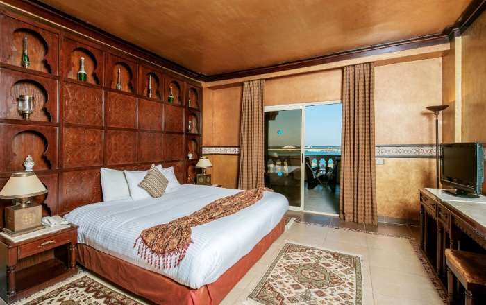 Executive Suite with Sea View and private balcony