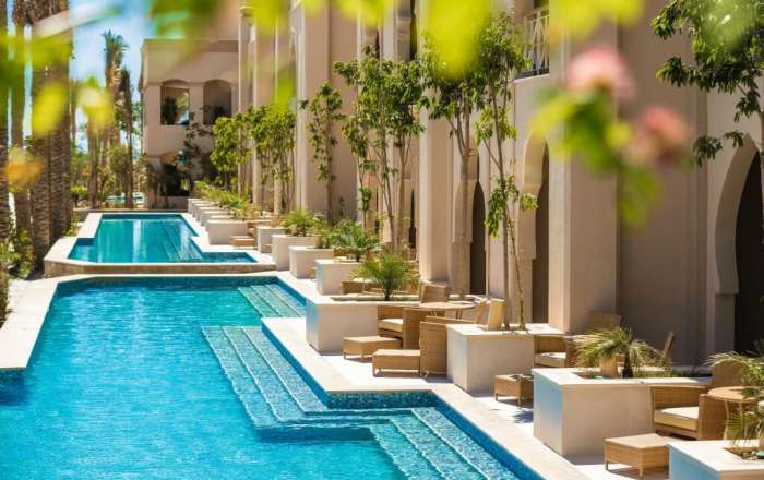 Swim-out Rooms with Furnished Terraces