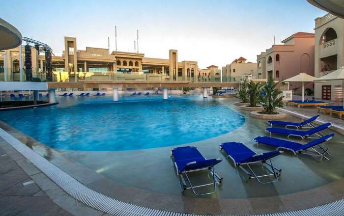 Aqua Blu Resort & Pool