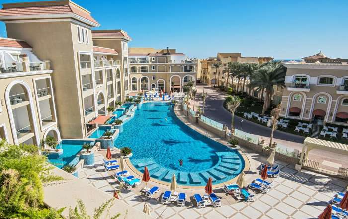 Inspiring Views Over the Pool