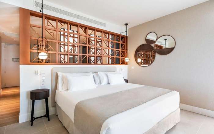 Modern, Bright Rooms