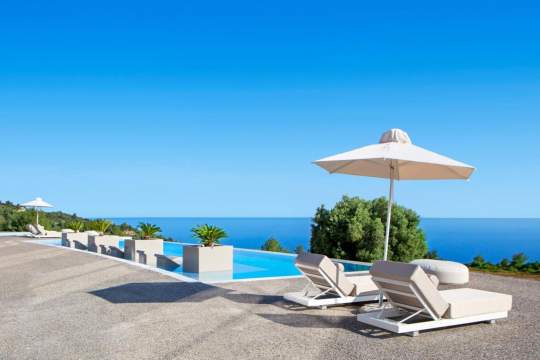 Main image of the hotel Ajul Luxury Hotel & Spa Resort.