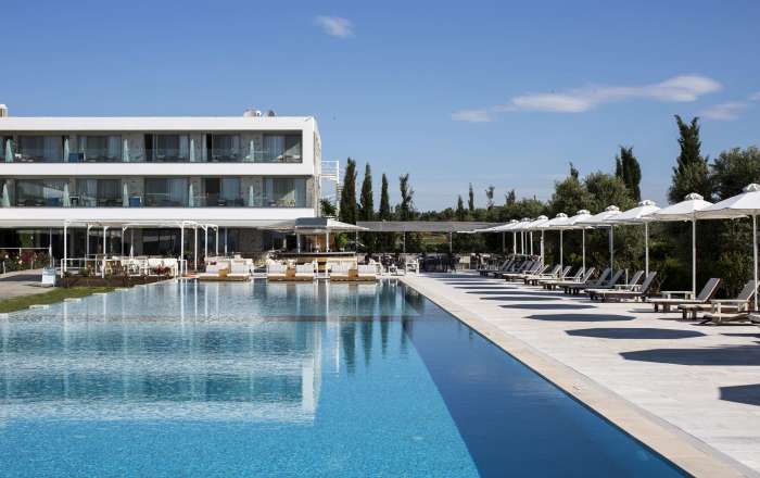 Enjoy a Sunny Escape in the Peloponnese