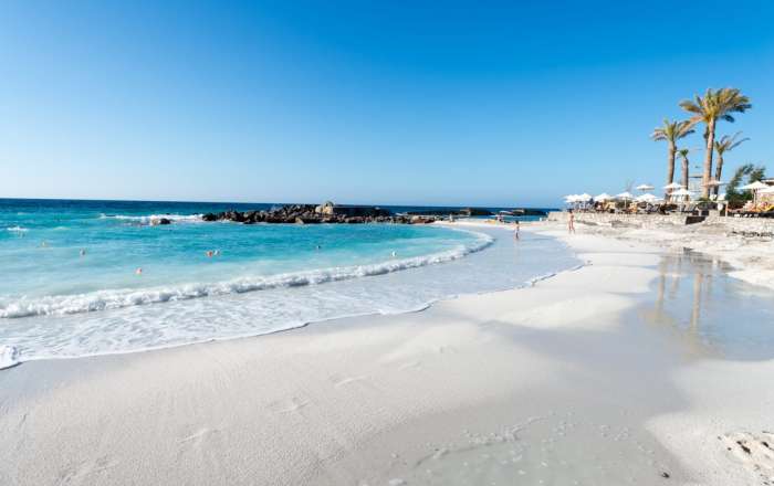 Discover Picture-Perfect Beachfront Positioning