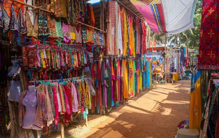 Buzzing bazaars of Old Delhi