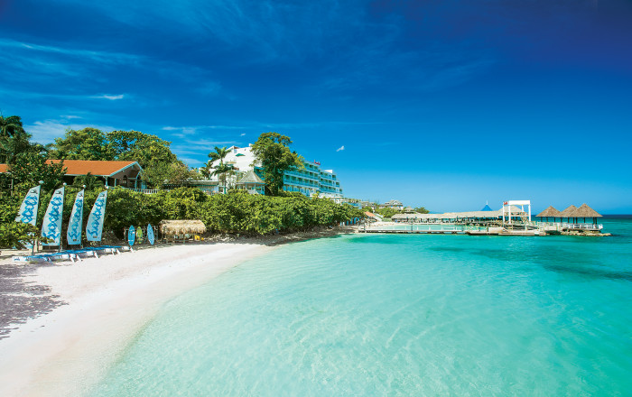 Jamaica: Couples-only Indulgent Holiday W Luxury Included® Privileges 