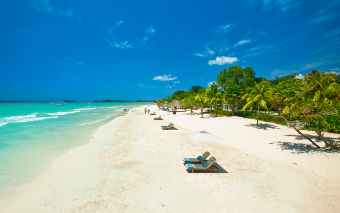 Main image for the offer: Family-Friendly All-Inclusive Negril Holiday w/Luxury Included® Privileges - Save 45%.