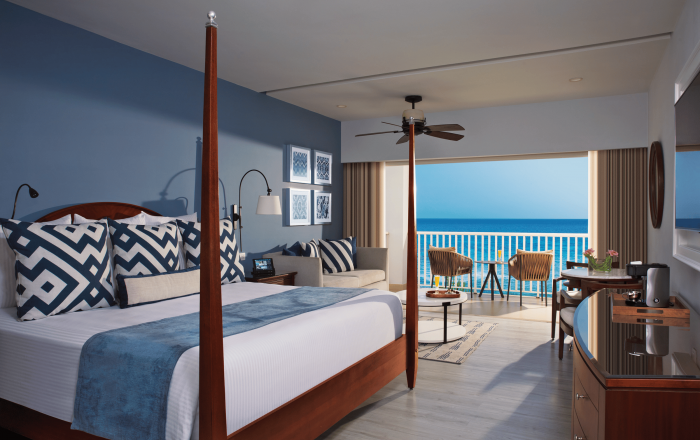 Junior Suite Ocean Front