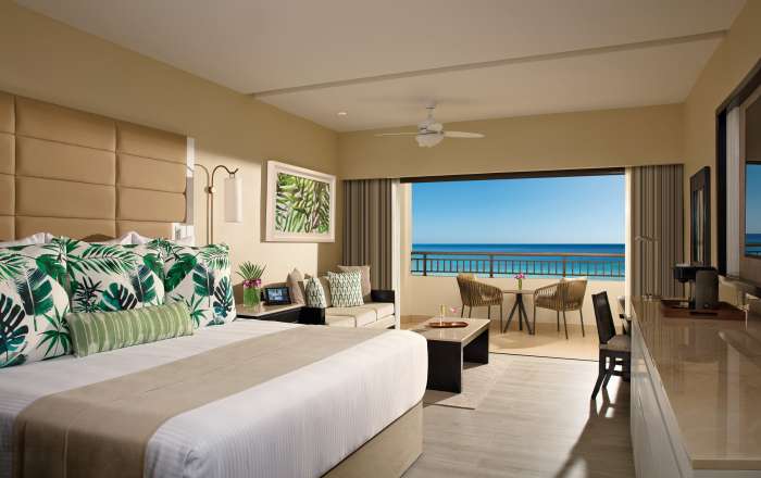 Junior Suite Ocean Front