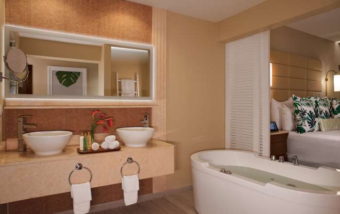 Junior Suite Bathroom