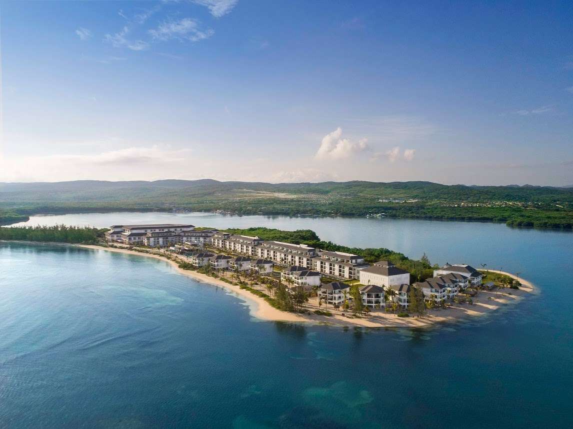 Jamaica: Luxury Adults-Only All-Inclusive Escape w/Exclusive Oceanfront Room Upgrade + Spa Extras - Save 44%