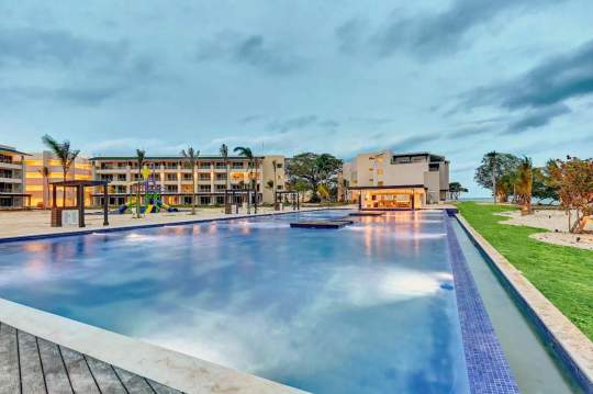Main image of the hotel Royalton Negril Resort and Spa.