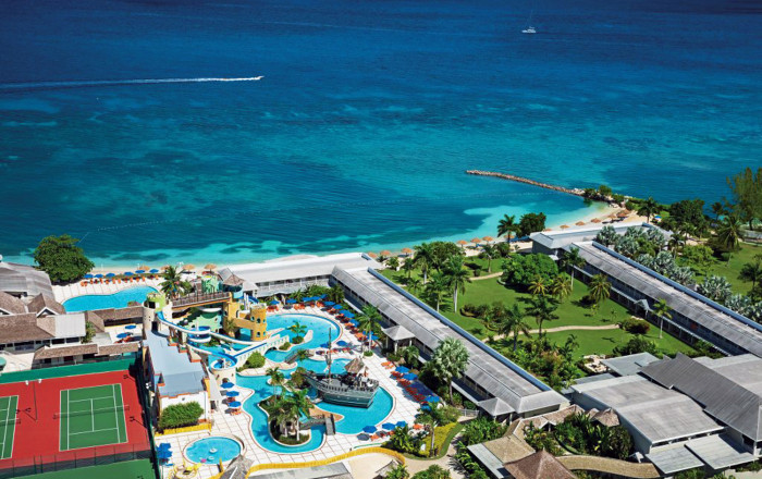 Main image for the offer: 4* Luxury All-Inc Jamaica Beach Holiday w/FREE Beachfront Upgrade + VIP Arrival - Save 50%.