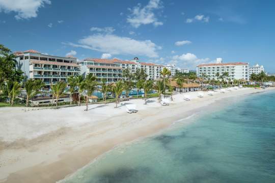 Main image of the hotel Sandals Dunn's River.