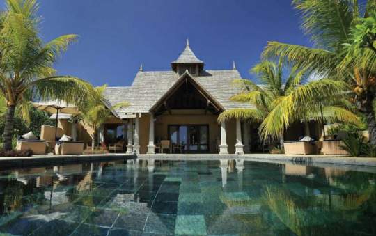 Main image of the hotel Maradiva Villas Resort & Spa.
