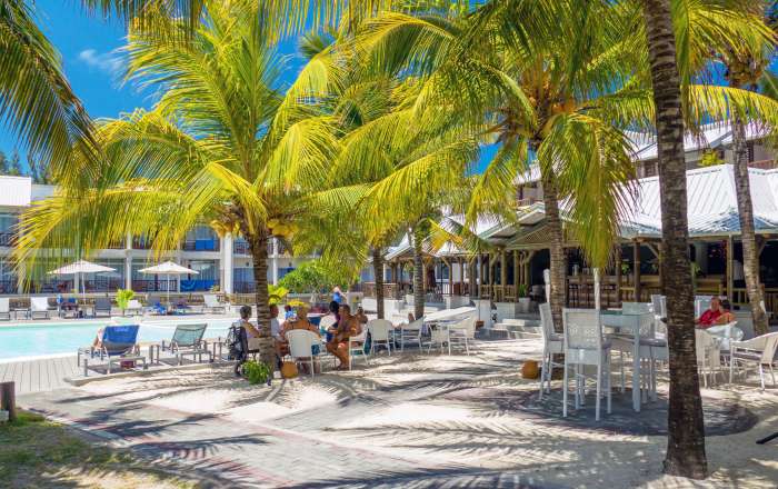 Relaxing Pool & Seating Area