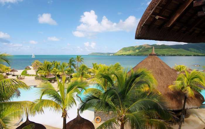 Idyllic Views of the Indian Ocean