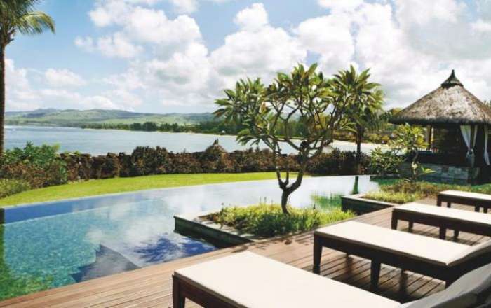 The relaxing pool area