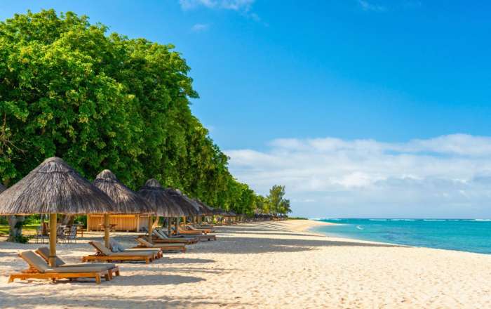 Stunning Example of the Stunning West Coast Beach You Can Expect