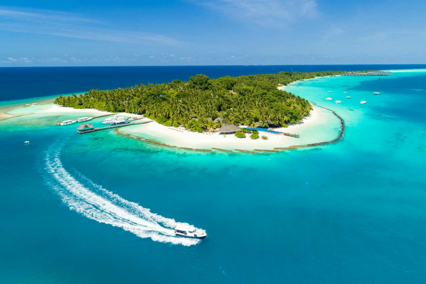 Kuramathi Island Resort