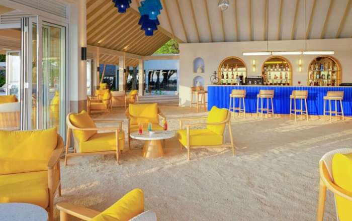 Grab your favourite drink from the Sip & Dip bar