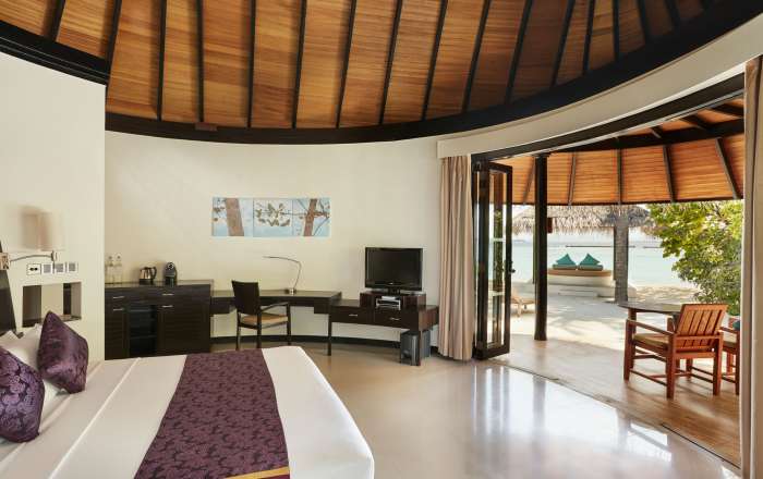 Deluxe Beachfront Villa