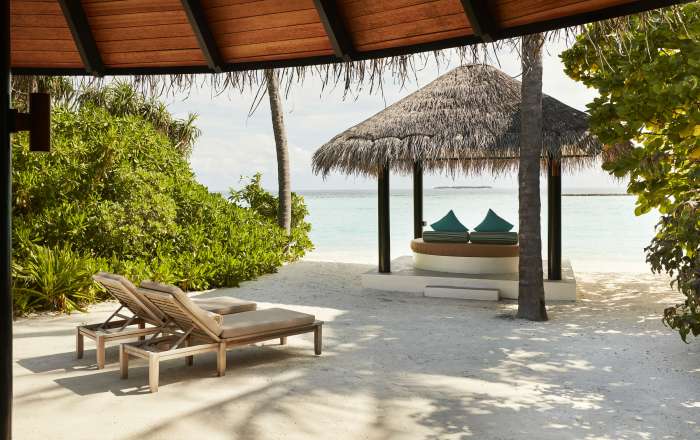 Beachfront Villas Strech Out on the Sand