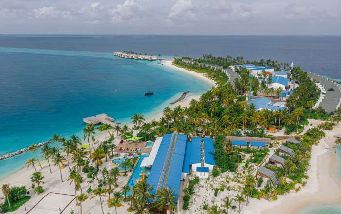 Enjoy Vibrant Days at Oaga Art Resort Maldives