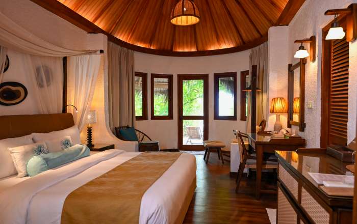 Rustic Beach Bungalow Bedroom