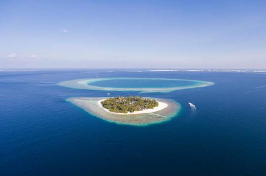 Main image of the hotel Malahini Kuda Bandos Maldives.