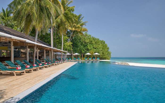 Welcome to Reethi Beach Resort