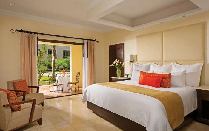 Deluxe Garden View Room