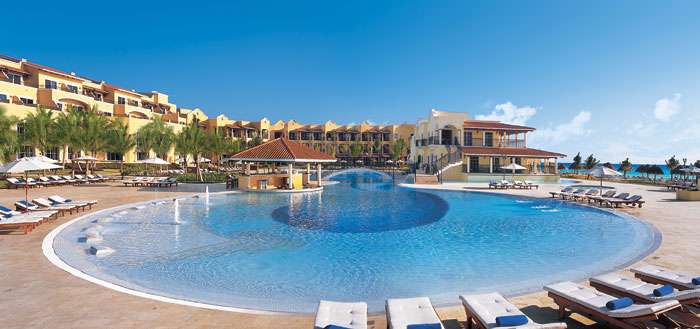 Free Romantic Extras at Secrets Capri