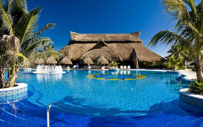 Catalonia Royal Tulum