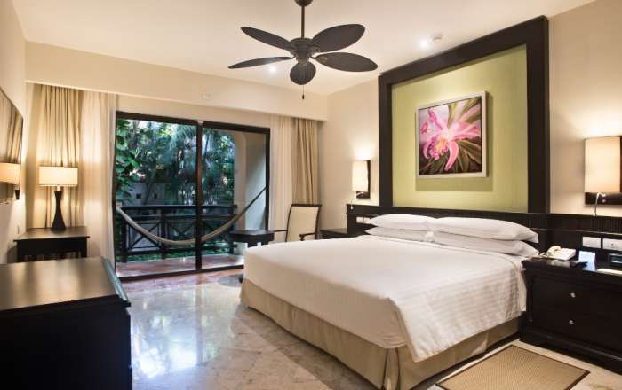 Royal Level Suite Bedroom